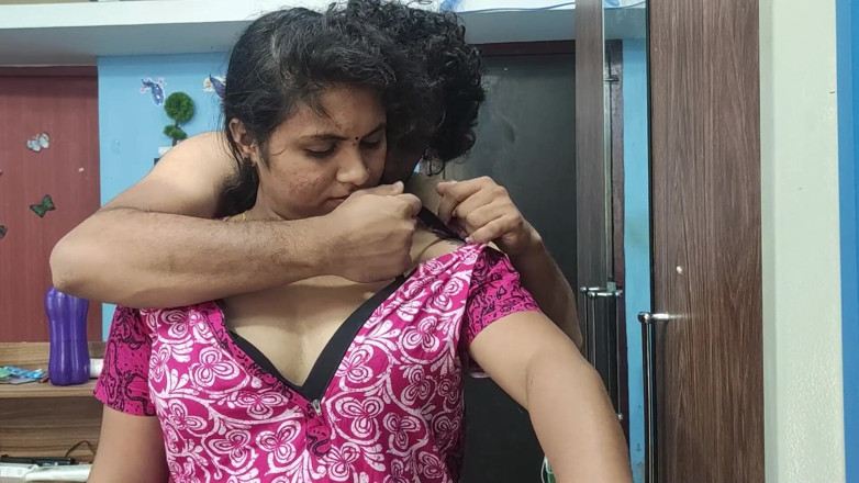 Vaigavarun45: Malayali Desi Husband and Wife Hot Romantic Bedroom Sex in...