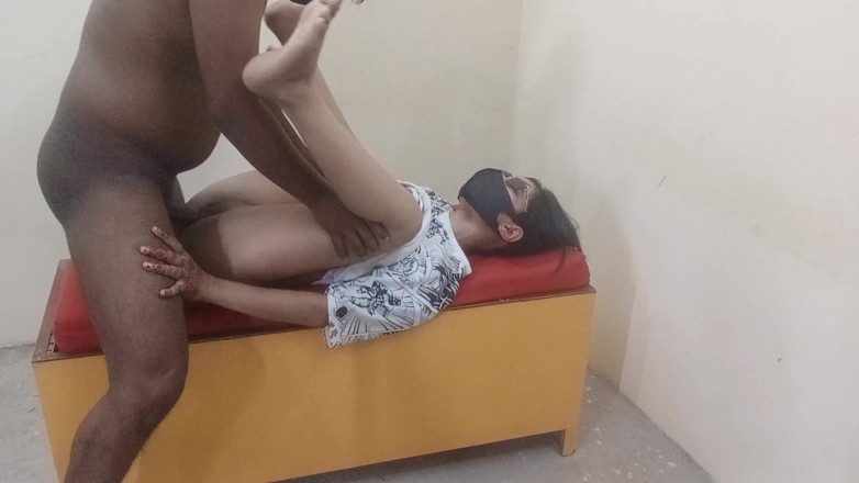 Coupleplyaz: Chica india del pueblo, al azar, audio hindi