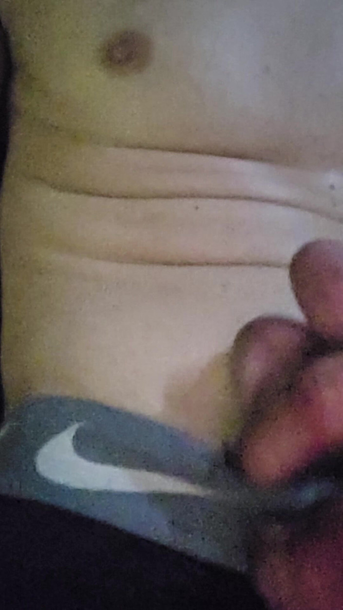 Ruggidron: Comercial oficial da Nike para adultos