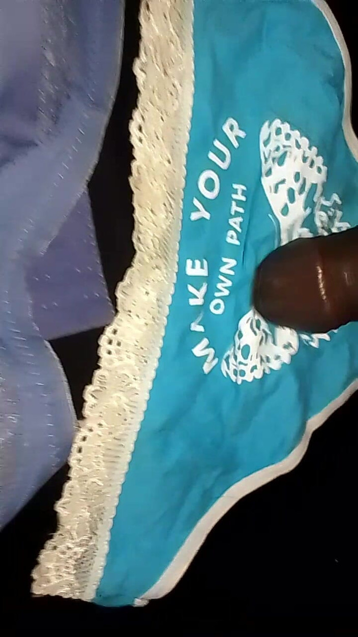 Jaanu294: Sabahları bir tırmanan mavi panner ve tahtaya sahip olacak ve...