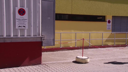 German Porn: Duits meisje - bukkake komt klaar op haar gezicht