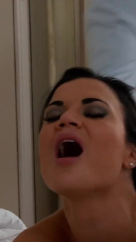 Cheating wife Jasmine Jae fucks with her fucker Ryan Ryder