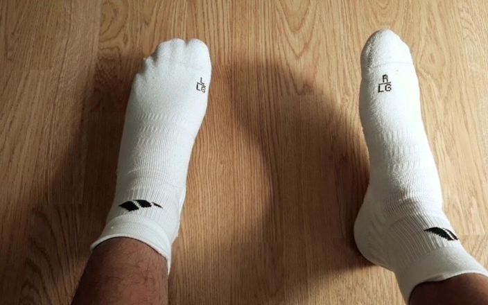 Ramo11: Kaki dan kaus kaki