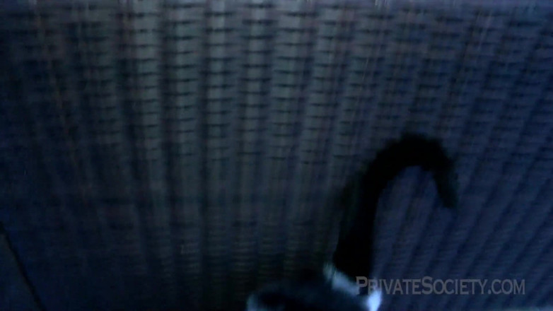 Private Society: Làm hài lòng nó với Valentina