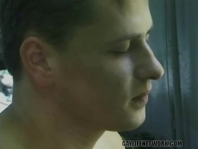 Gay Life Network: Orgie fantastică în fabrică