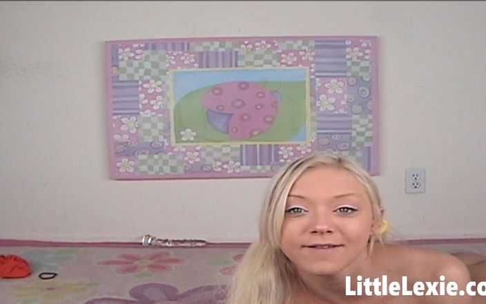 Little Lexie: Sono solo una teen bionda sciocca che fa un pompino