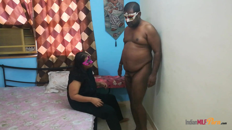 Shanaya Bhabhi: Indian bhabhi blowjob and pussy rubbing