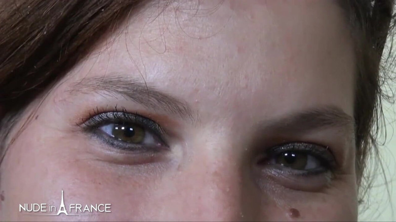 Nude in France: 老公出去执行任务，菲比打电话给max在家里的性爱录像！