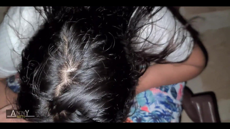 Anny Kitty: 18-jarige student neukt in het openbaar op het balkon met...