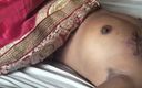 Funny couple porn studio: Une fille tamoule blacmail leur gardien de maison
