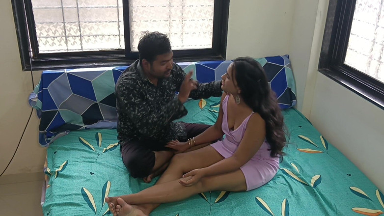 Horny Indian Couple: Real Life Desi Wife Blowjob