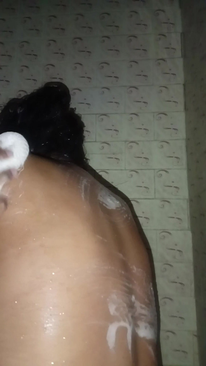 Bhabhi UP: 德西热辣印度哥加雷卢