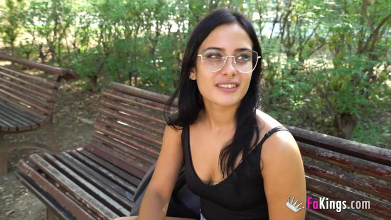 FAKings: Maria Wars houdt van het eten van grote pikken!