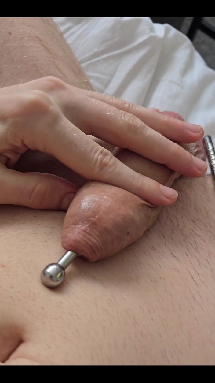 The Max Powers: 내 자지에 플러그와 요도 바이브레이터를 밀어넣은 Vid Medley