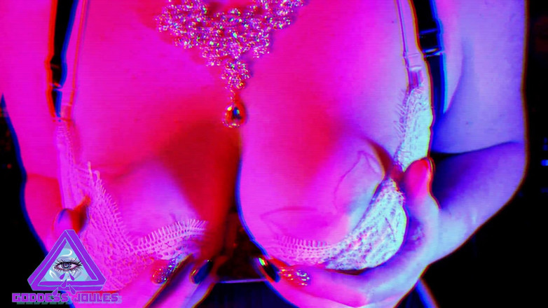 goddessjoules: Cumpleaños tetas