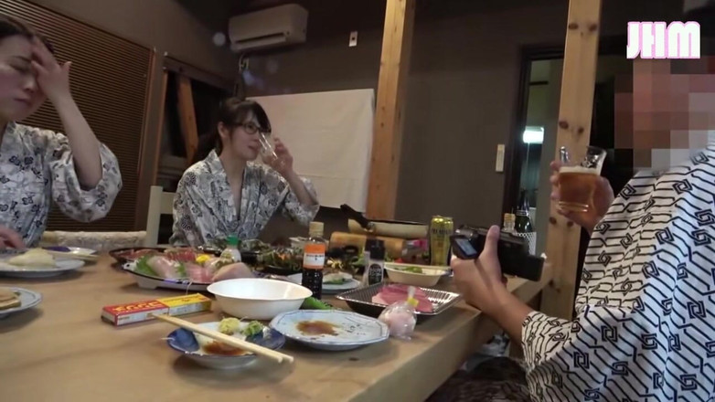 Japanese Hentai Matings: Tabu villa flykt med en gift kvinna från det förlorade...