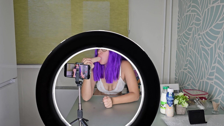 Stacy_via: Ini adalah bagaimana porno buatan sendiri nyata dibuat. Blowjob ceroboh