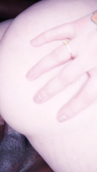 Vnadná pawg často Elle poprvé dvojitá vaginální penetrace s VELKÝM ČERNÝM PÉRem