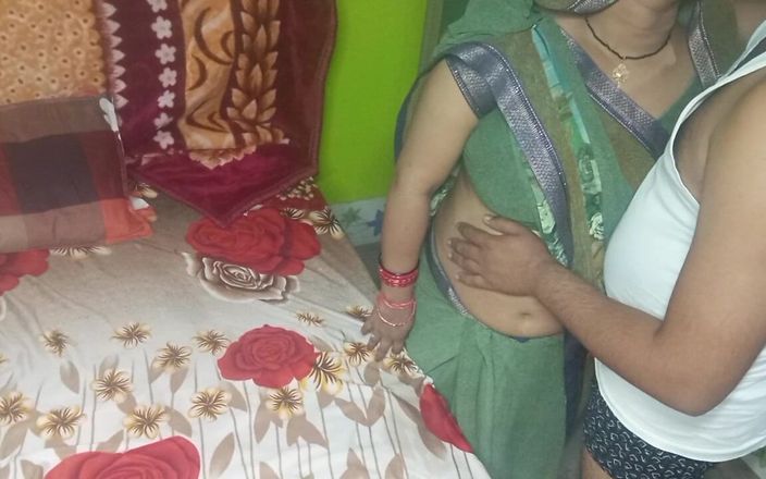 Manjushukla: Indian Beautiful Bhabhi Having Romance with Her Husband.