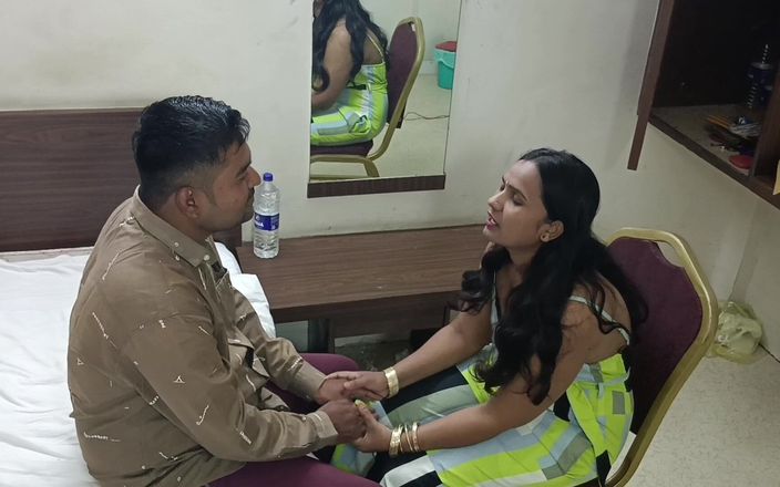 Horny Indian Couple: Wielkie cycki Desi indyjska milf żona cipki lizanie i jebanie seks
