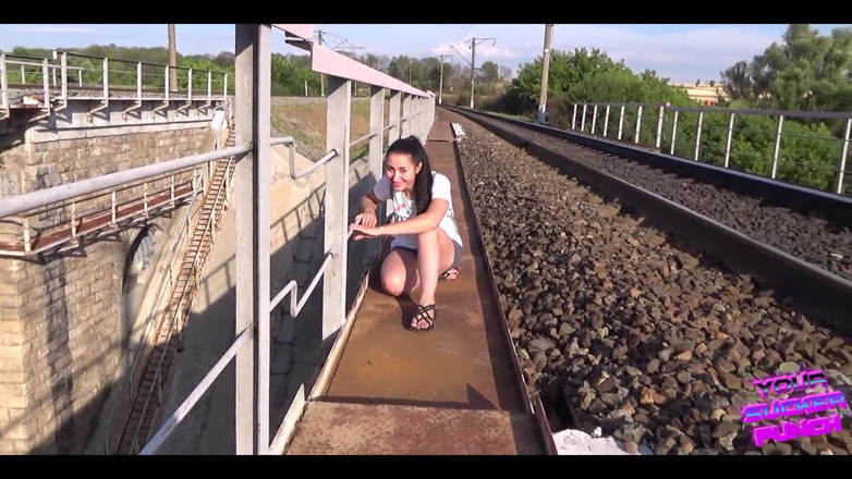 YSP Studio: Venkovní amatérské šukání - část 2 (verze zdarma)