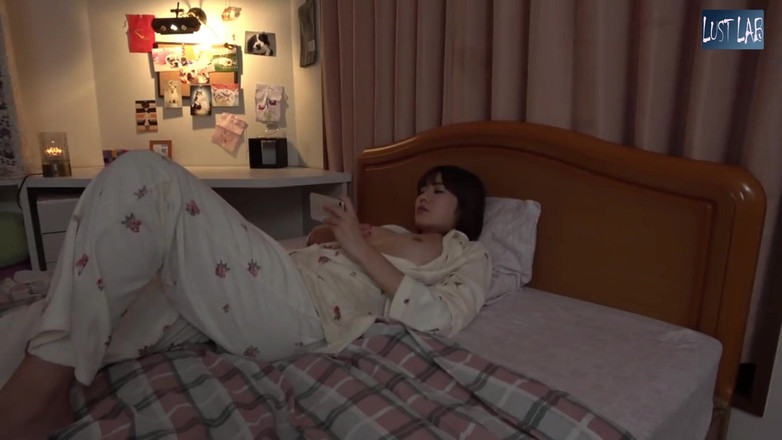 Lust JAV lab: रूममेट के साथ देर रात का प्रलोभन एक शांत समझौते में बदल जाता है न तो भाग 2 पर चर्चा करना चाहता है
