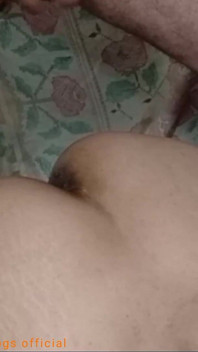 Anal osuruk ile derin anal sert sikiş, sert anal sikiş