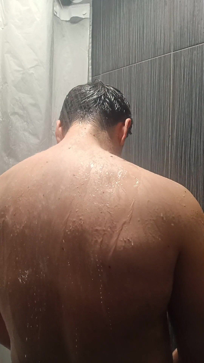 TabascoJake: Duschar på gymmet