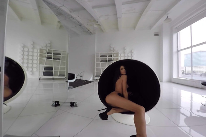 StasyQVR: Підтягнута татуйована брюнетка, сексуальний