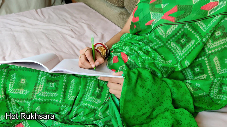 hot_rukhsara: Rukhsara si bu guru india dientot habis-habisan sama muridnya di...