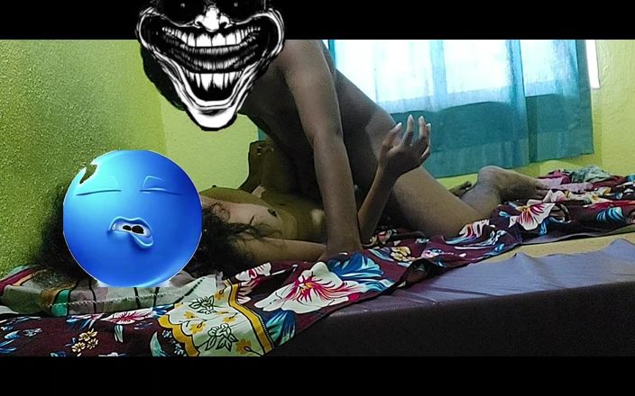 Yours_Pooja69: First Time Blowjob and Doggy Style of Desi Indian Marathi...