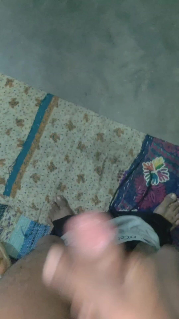 Sun ty: Sunty горить чорний член з рожевою головою