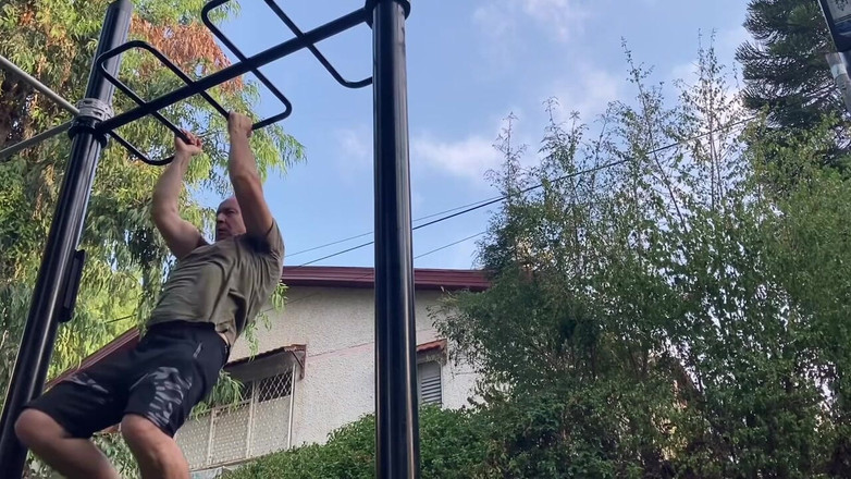 Alex Igogo: Я накачу себя и пойду дрочить.