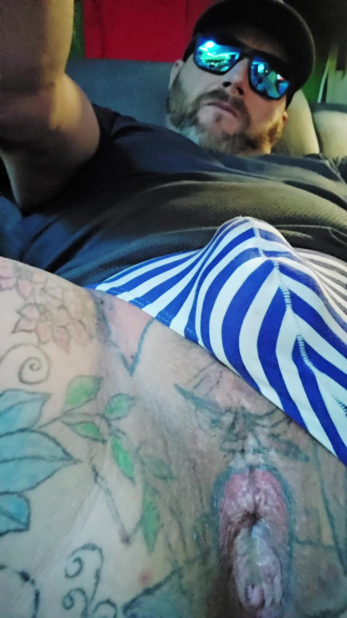 Ryan743: Plug anal estava na minha bunda para um turno completo...