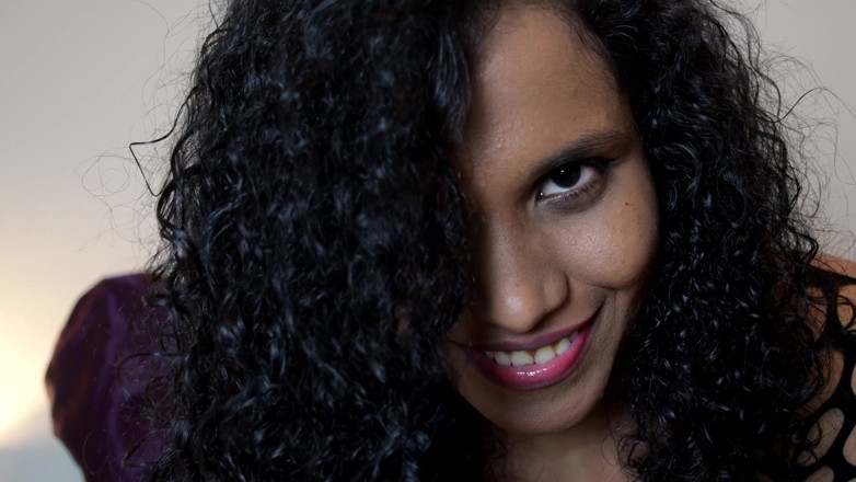 Horny Lily: Üvey erkek kardeşimi sikmek eğlenceliydi