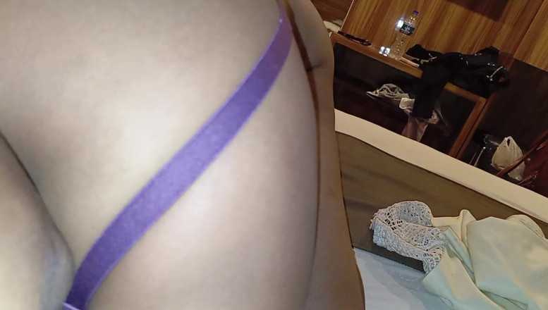 Harder299: Nadržená indická manželka uspokojuje svého manžela. Desi Bhabhi Ki Chudai...