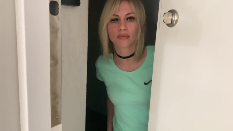 LoveHomePorn: Arkadaşımın kız arkadaşı büyük yarağımı reddedemedi