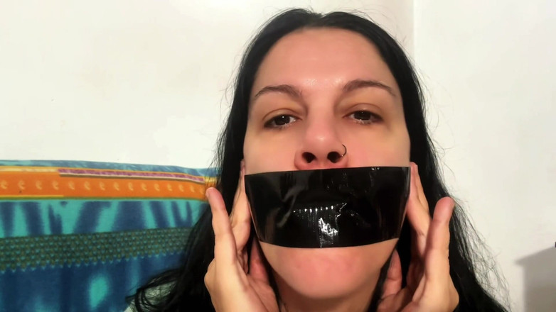 Bergami Melissa: Pompare le labbra su nastro d'argento