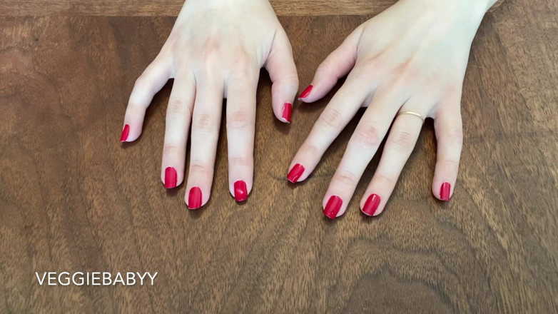 Veggiebabyy: Long Red Natural Nail Tapping