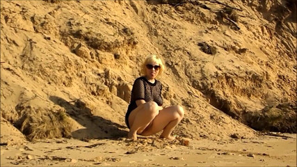 Lady Rose pee pee: Žena čůrá