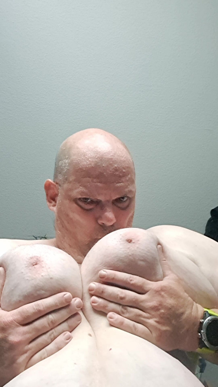 Fickspecht: Did the Slut Get Fucked?