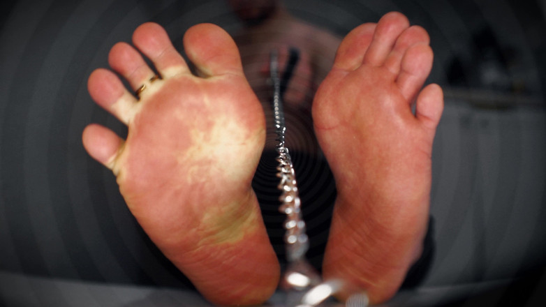 CashmasterAngel: Acorrentada aos Pés do Mestre