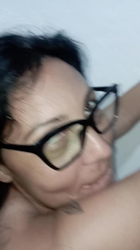 Ven a Disfrutar Mi Gran Coño Peludo
