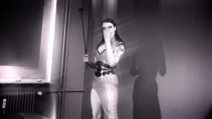 Bizare & Extreme: Crossdresser otroci lízají paní chcaní