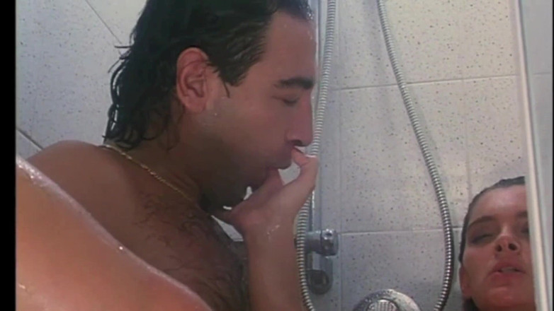 Inhonorof porn: Ducha Follada Con Jacqueline