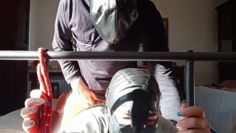 LauraOnHeels: 带正面视角的熟女性交合集