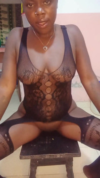 섹시한 그물 망사 복장의 테이블 험핑