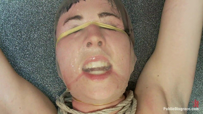 Public Disgrace by Kink: První anál, První fisting, Tetování pro život!!!