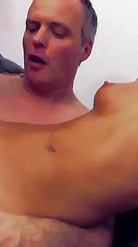 Głodne dziwki są wbite w tyłek # 10 - Pełny film