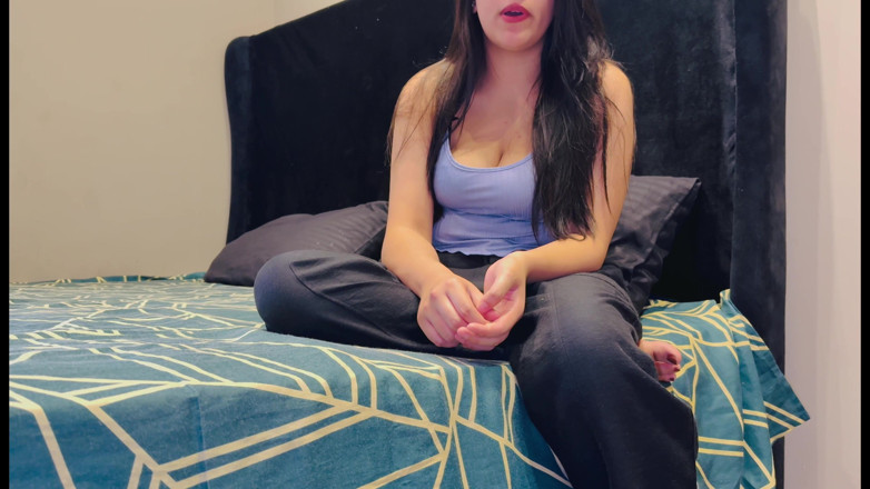 Sara Khan studio: One Bed, One Secret, with My Best Friend’s Stepmom